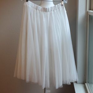 Vintage White Tulle Midi Skirt with Elastic waist